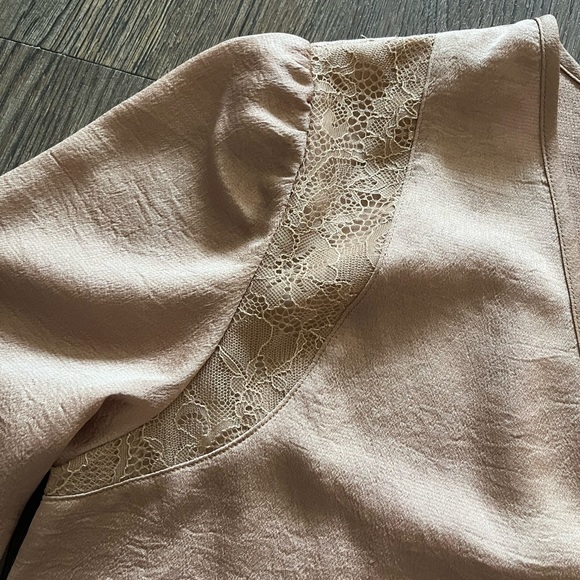 Express Satin Lace Long Sleeve Shirt - Picture 3 of 5